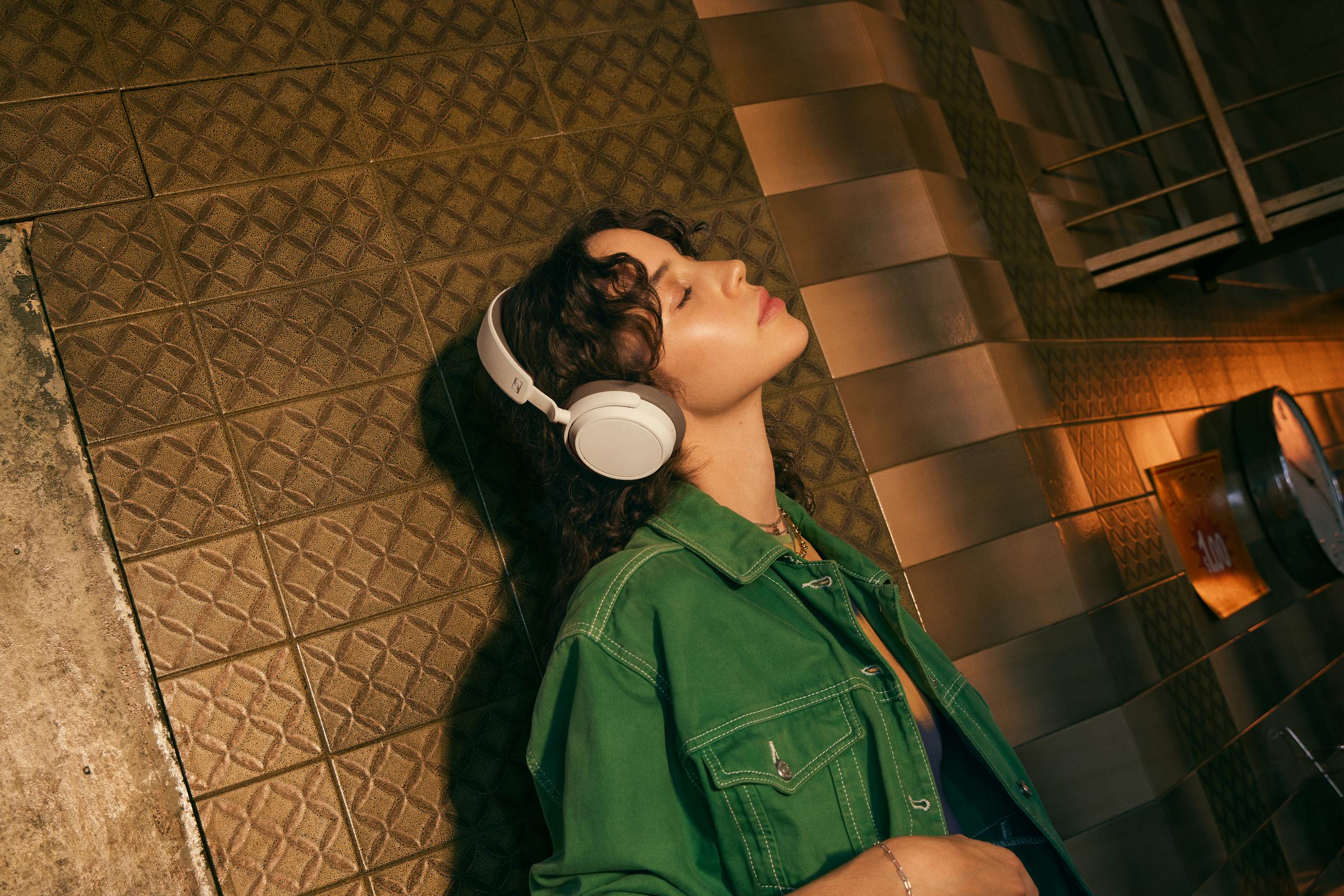 ACCENTUM Plus Wireless (Student) - Image 22