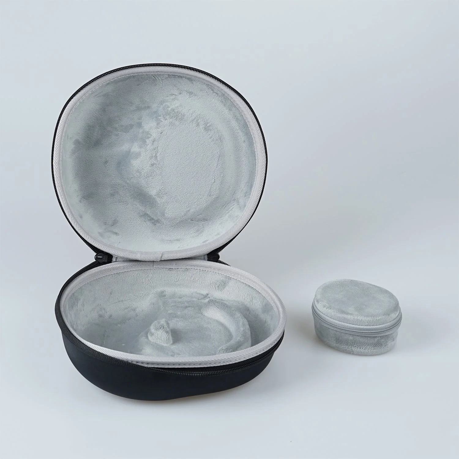 SENNHESIER Headphone Case Circle - Image 4